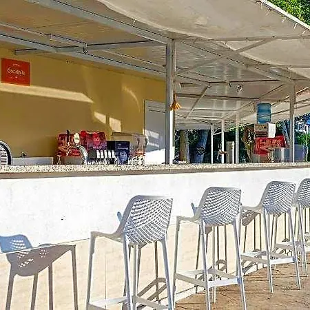 Garden Nevis Hotel 3*